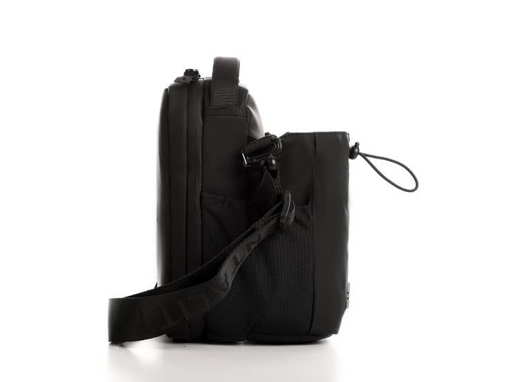 Magnetic Gym Bag with Access™